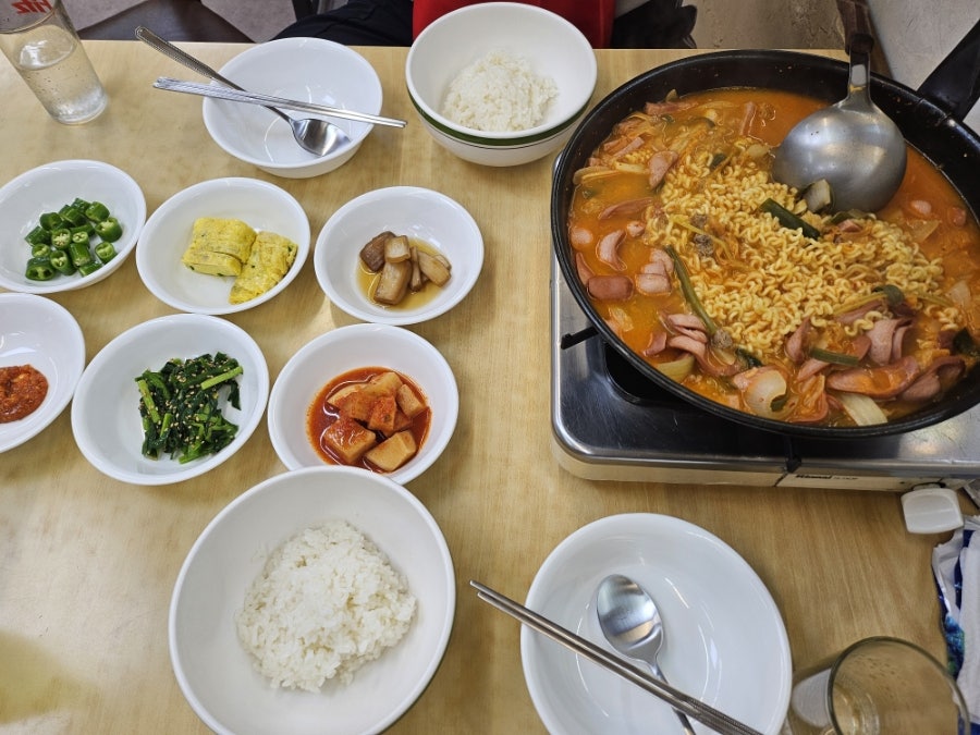 송탄부대찌개집 사진 6