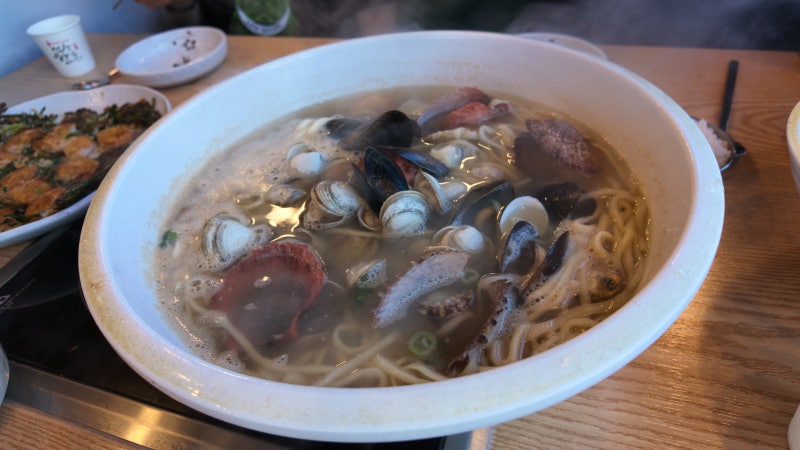 기장 맛집 용궁해물칼국수 오시리아점 해물 듬뿍 칼국수 새우부추전 주차 부산