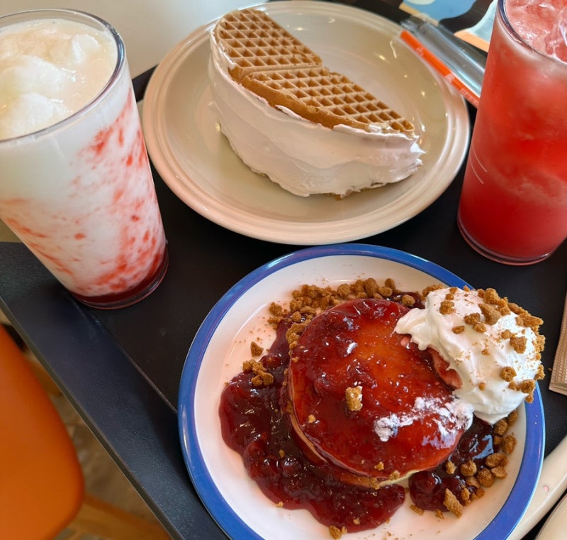 송도카페 퐁치커피 인천송도점 맛있는 음료 디저트 향연