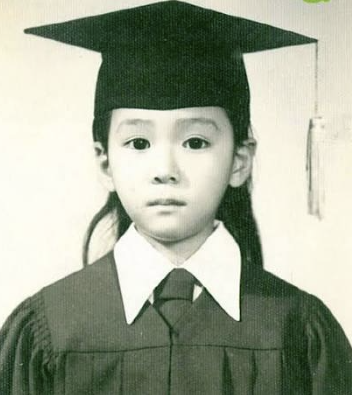 강수지 라이벌 원조 청순 여가수, 은퇴 후 재력가 CEO 된 이야기.jpg