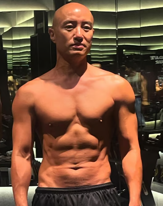 "힘들 때 내 곁에 있어준 사람이었어요." 홍석천이 20년 넘게 하지 않았던 이야기를 이제야 꺼....