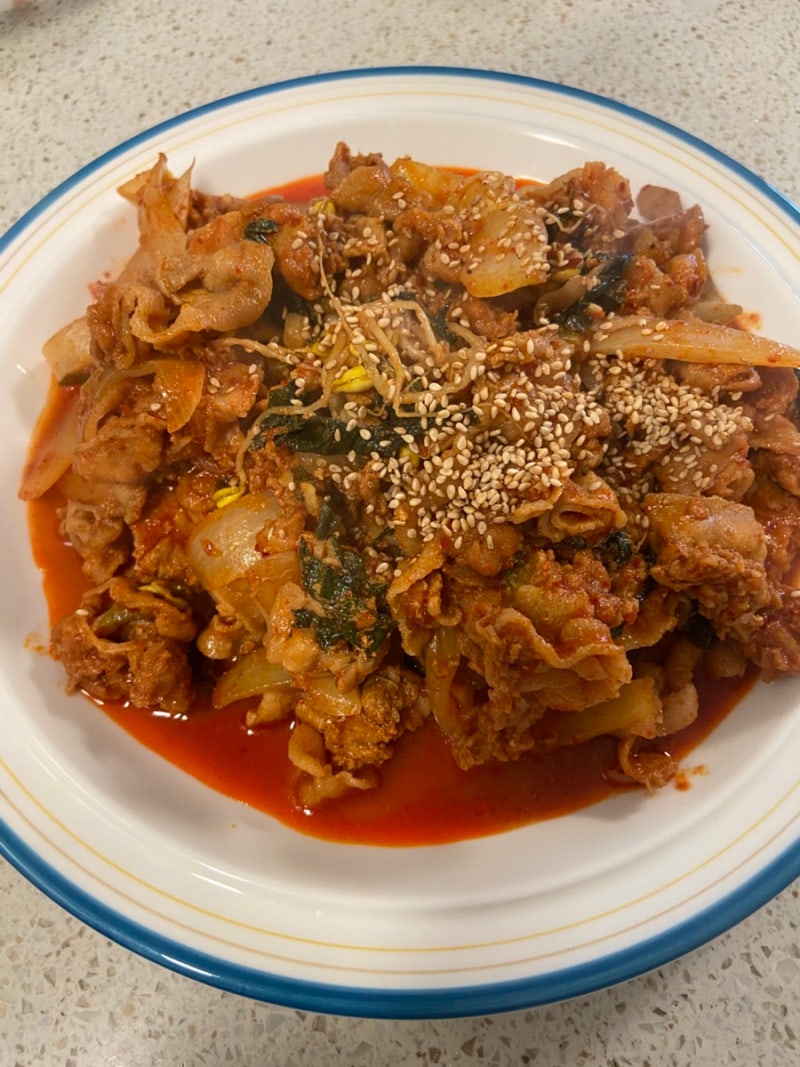 초간단 10분컷 콩불 레시피 / 대패삼겹살 콩나물불고기 요리