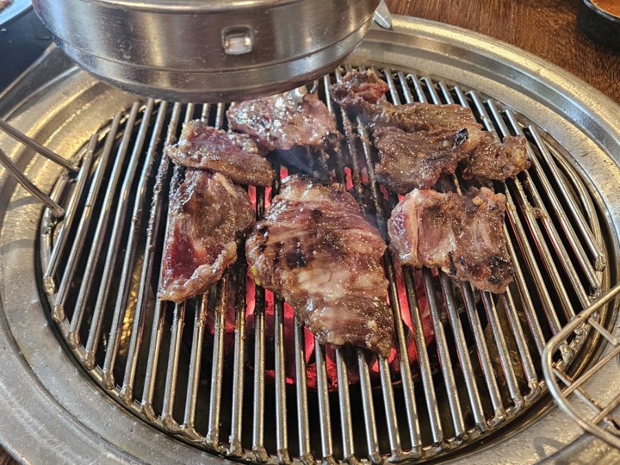 육갑식당 남성점 사진 5