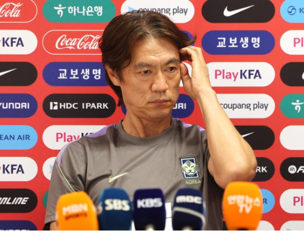 홍명보 감독 연봉 얼마? 38억 논란부터 계약기간·성과급까지 총정리