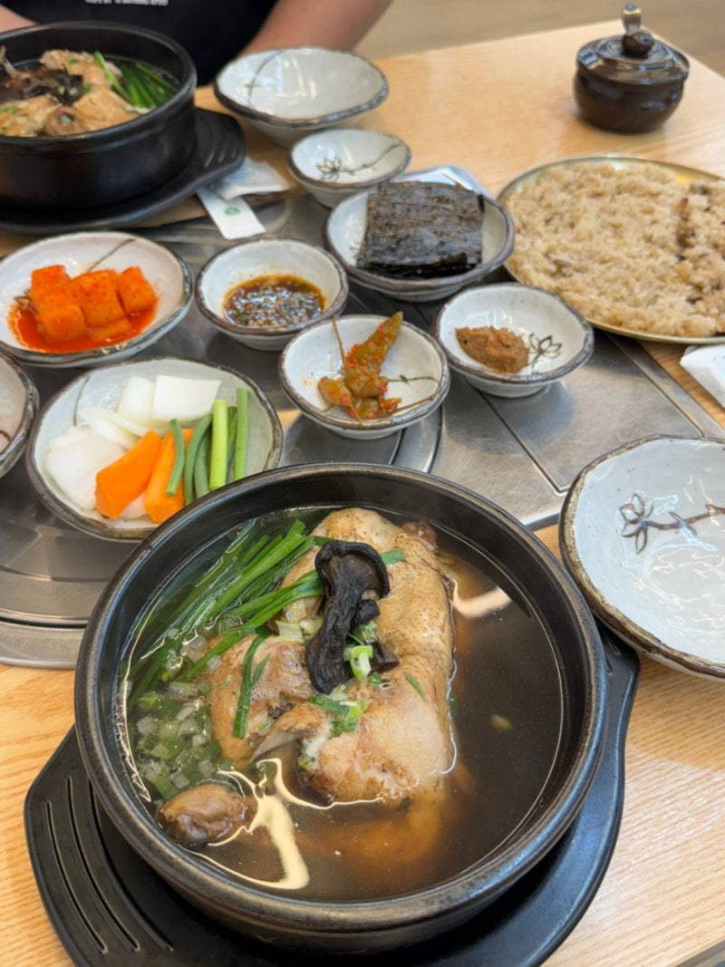 "파주,문산삼계탕"올여름 더위는 능계탕 한그릇이면 끝.나능이 능이버섯백숙 문산점