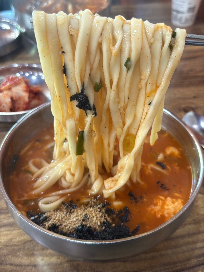 속초 한성칼국수 장칼국수 내돈내산 후기 (feat. 주차 꿀팁 과웨이팅 시간)