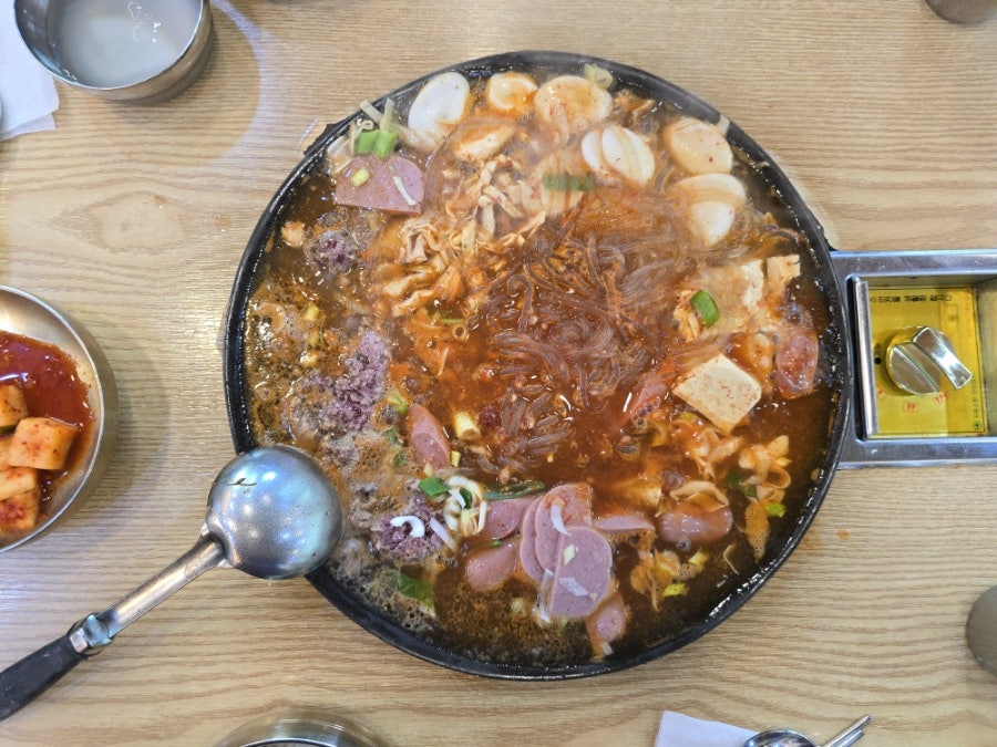 두꺼비부대찌개 사진 1