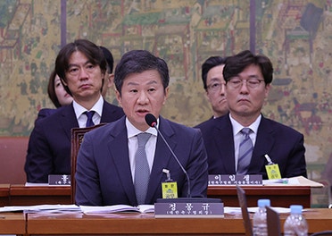 당장 홍명보 대한<b>축구협회 청문회</b>를 열어야 한다