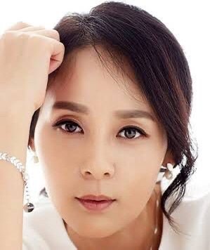 배우 전미선, 7년이 지나도 아직 그 미소를 잊지 못하는 이유