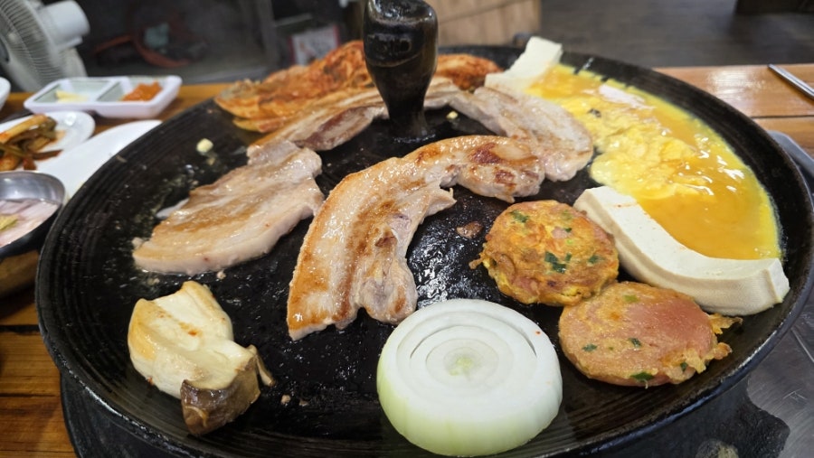 전주맛집왕뚜껑삼겹살 사진 1