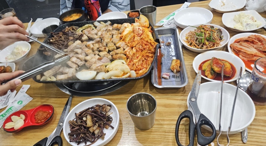 송씨네돈가 김포본점 사진 2