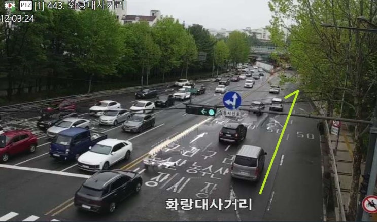 [속보] 노원구 <b>화랑대사거리</b> 대형 교통사고 발생… 구리 방향... 