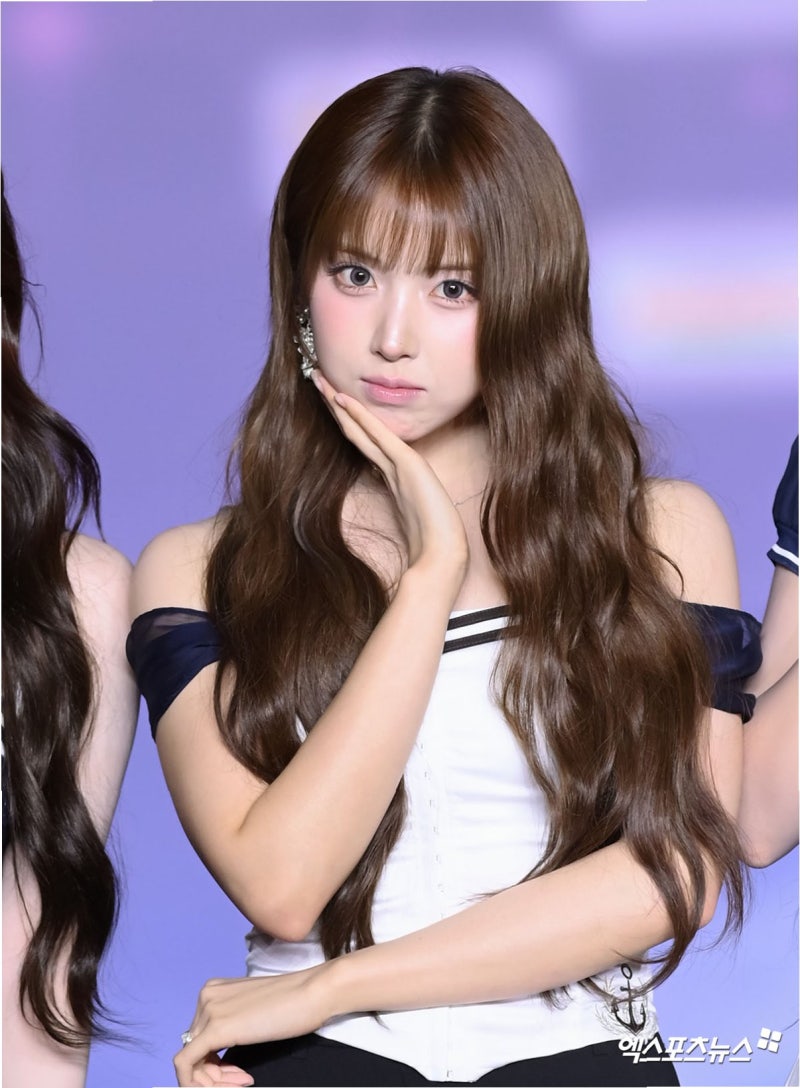 엔믹스 지우, 싱가포르行 공항 패션으로 시선 강탈