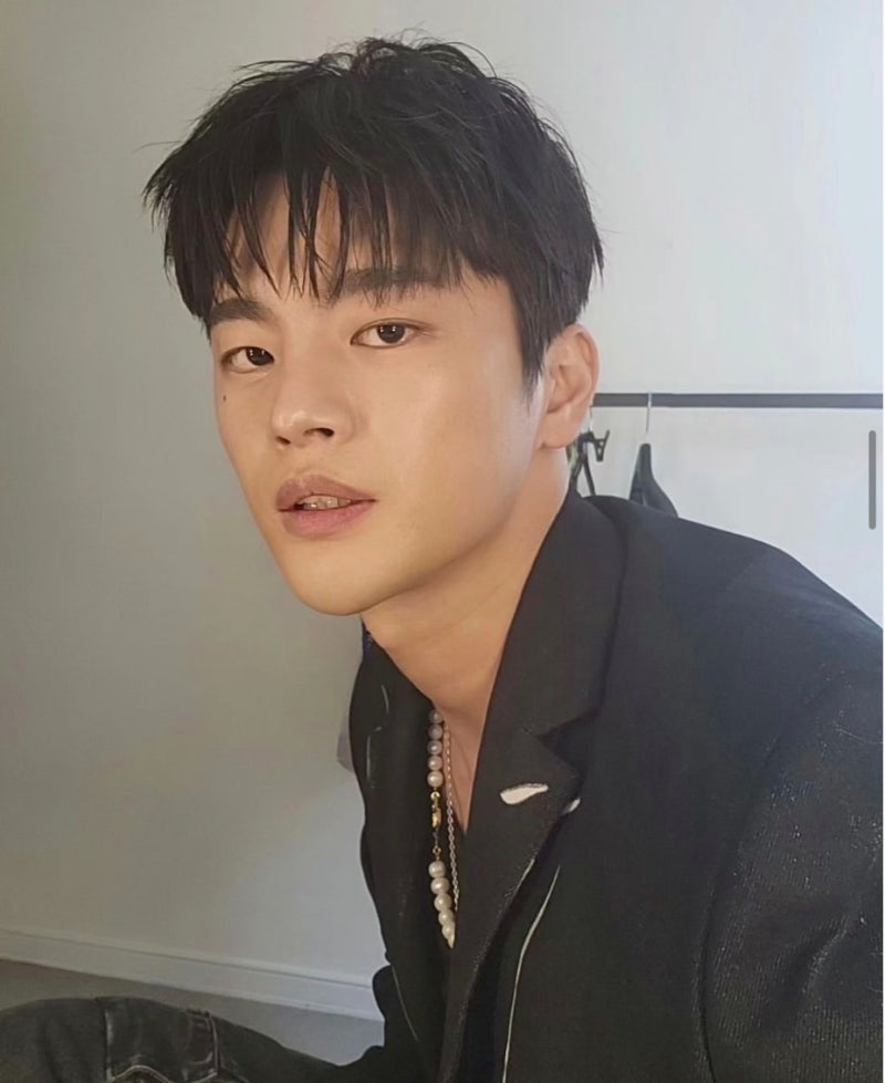서인국 드롭컷 문신설? 냉미남 상사로 돌아온 소름 돋는 비주얼 근황