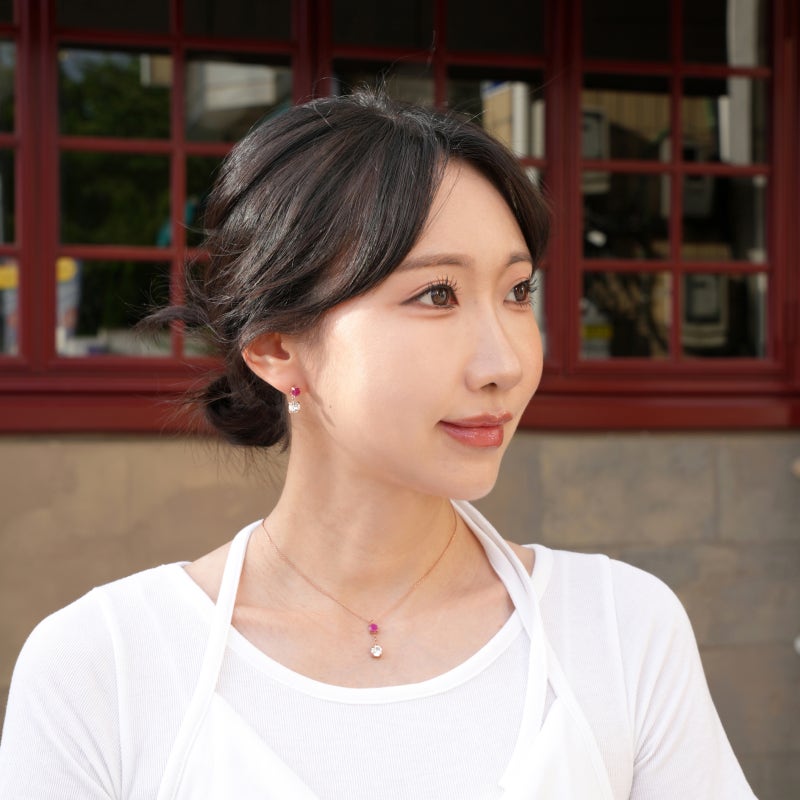 여자친구 생일선물 20대, 30대, 40대까지 BEST9 명품가방, 명품구두, 카드지갑, 명품목걸이 추천 ....