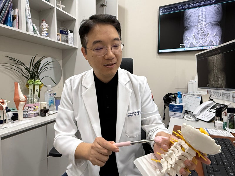 올림픽공원역 성상신경절차단술, 여러 과를 전전해도 낫지 않는 이유가 있습니다