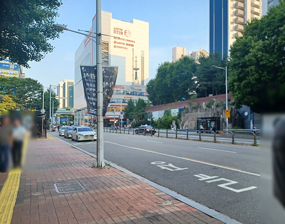 아웃닭 산본역점 사진 3