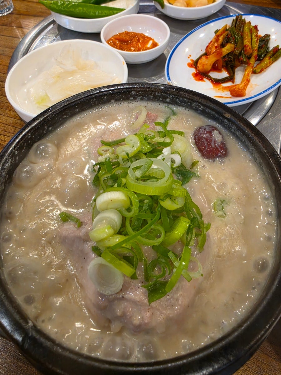 아재한방능이삼계탕 사진 2