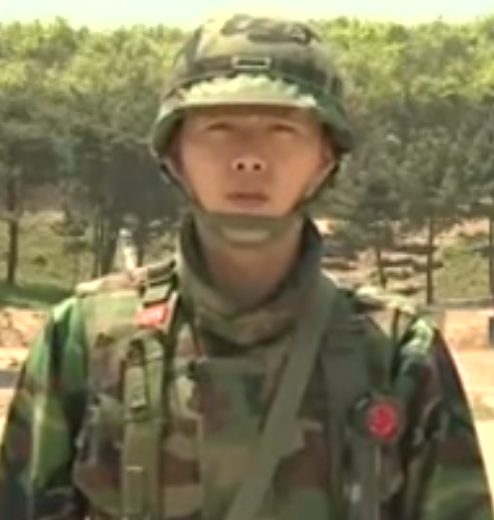 "한류커플 끝이라더니?" 현빈 입대했는데 결별 발표는 왜 다음날?
