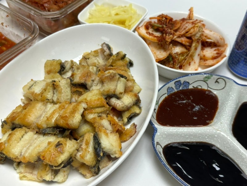 조선장어 국내산 손질 초벌 민물장어 1kg 선물용으로 좋은 장어 밀키트 초벌구이 선물세트