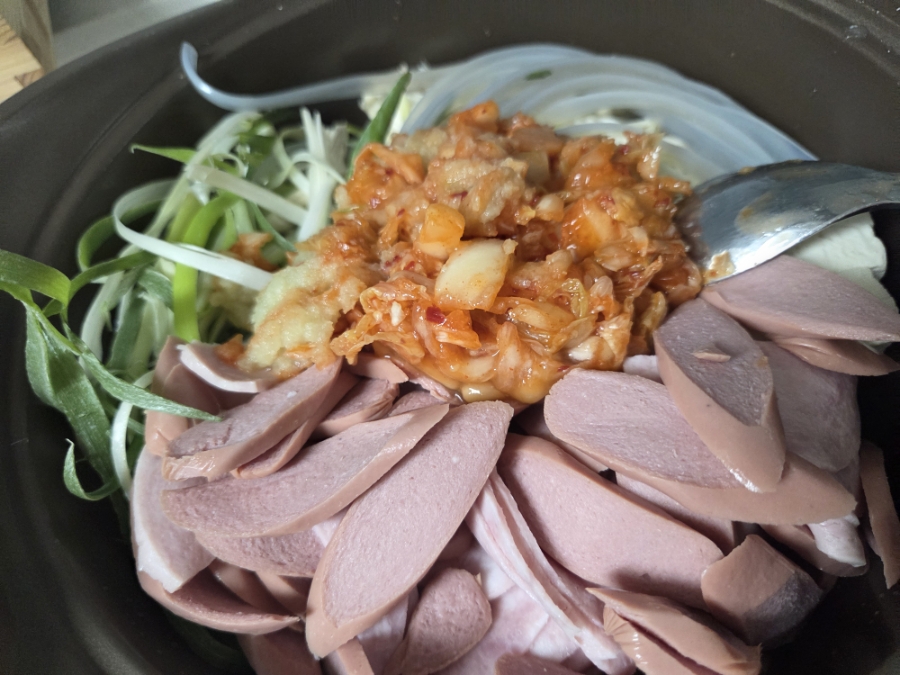 땅스부대찌개 안양평촌점 사진 1