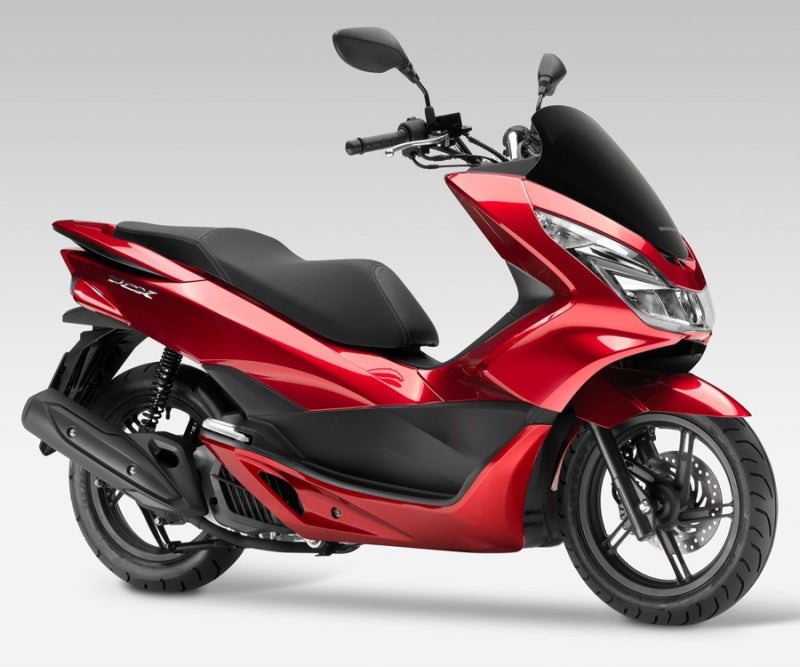 125cc 오토바이 추천! 기름 냄새만 맡아도 달리는 혼다 PCX가 국민 스쿠터가 된 이유