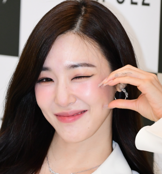 티파니 소녀시대 20주년 프로젝트 준비 소름…변요한과 결혼 후 더 강해진 열일 행보