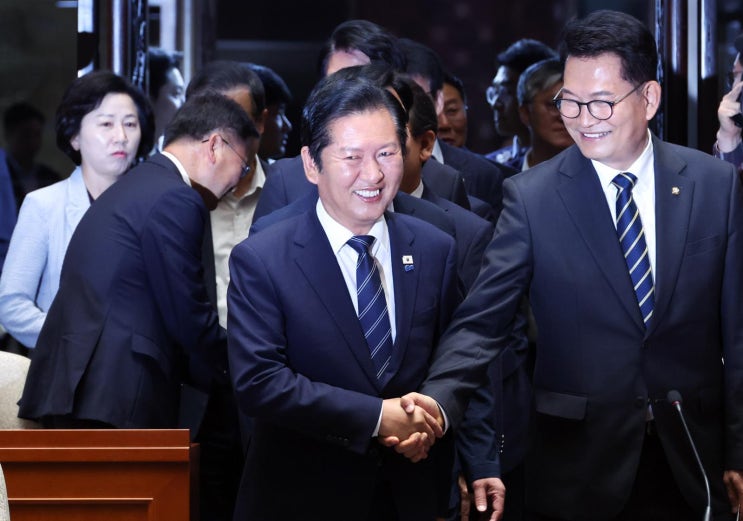 후폭풍…<b>김민석</b>·<b>정청래</b>·송영길, 왜 갑자기 정면<b>충돌</b>했나