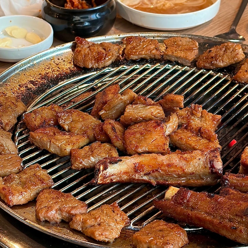 남양주 다산 맛집 흥부골 숯불돼지왕갈비, 냉면 무료에 고기까지 구워주는 가족외식 맛집