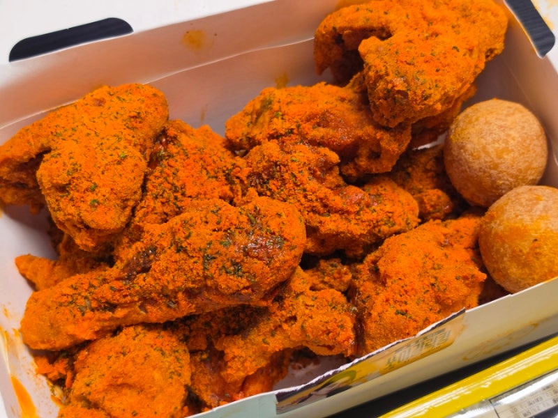 bhc 치킨 후기 | 핫뿌링클 생각보다 훨씬 맵다!