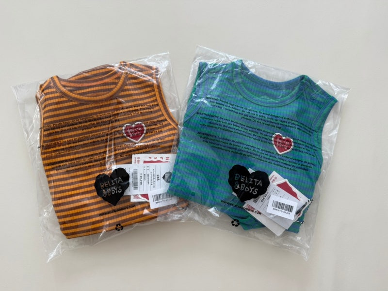 벨리타앤보이즈 Baby BB heart stripe sleeveless shorts 브라운, 그린 색상 / 5개월 아기 2xs 사이즈 구매....