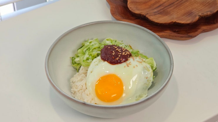딱 하나로 만드는 오이 요리! 오이<b>비빔밥</b> 레시피 진짜 이게 다야?