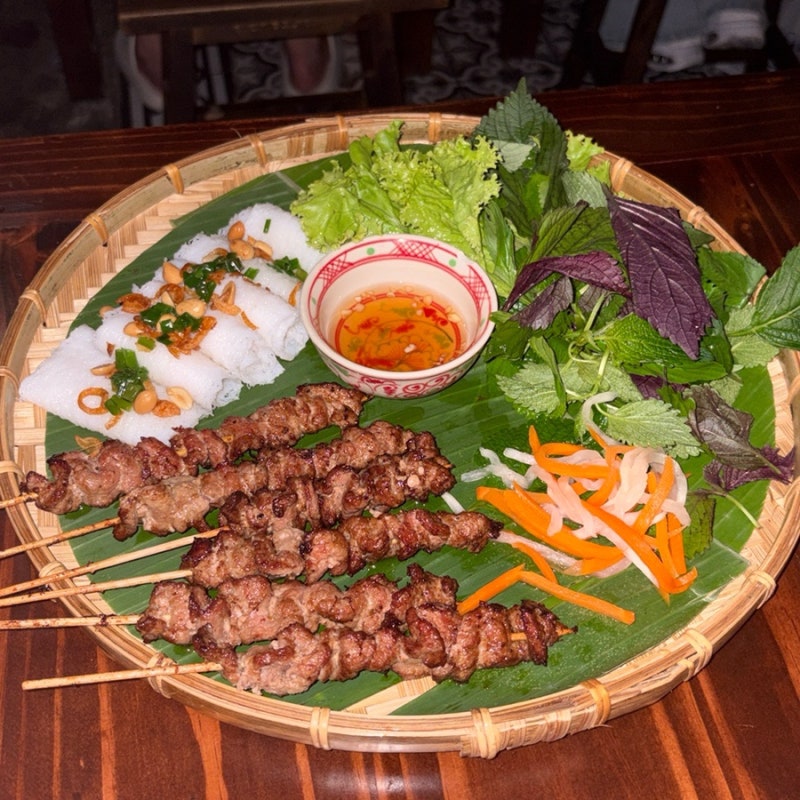 베트남 호치민 미슐랭 벱메인 bếp mẹ ỉn 1군 벤탄시장 근처 맛집