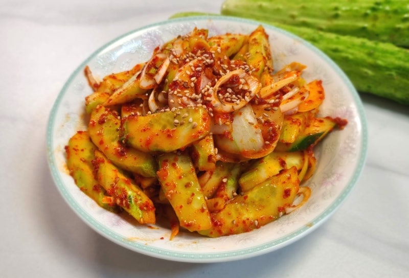 입맛 돋우는 여름반찬 오이 양파무침 레시피
