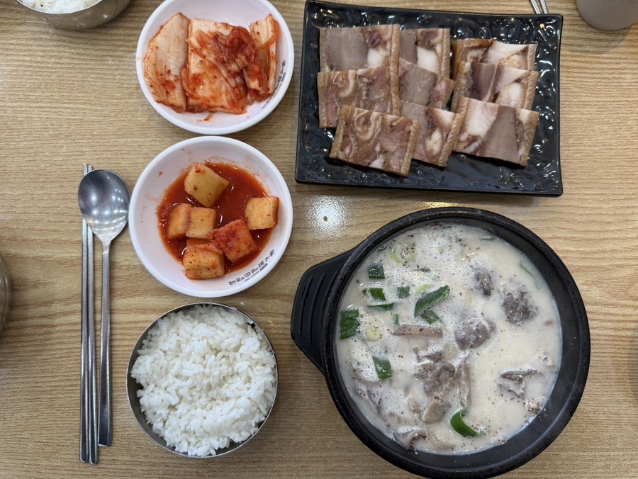 큰맘할매순대국 시화MTV점 사진 1