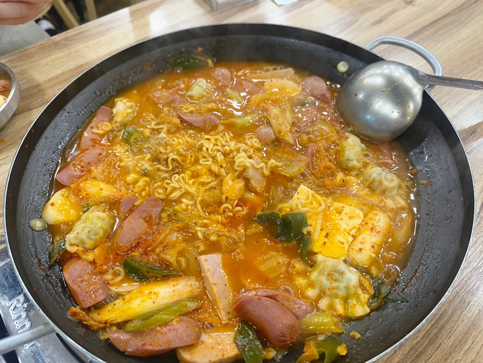 홍이부대찌개 사진 1