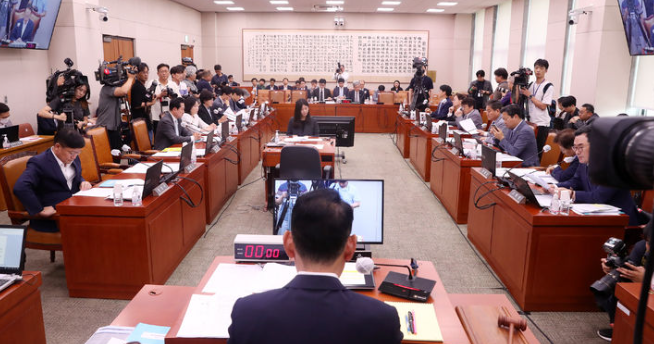 "<b>상임위원장 선출</b>이 끝나도 끝이 아닙니다"…이제 여야가 다시... 