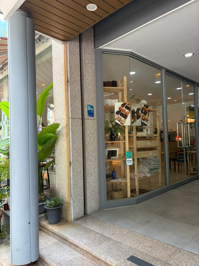 광주) 동명동 카페 추천｜캡(CAP) 휘낭시에 맛집 후기 | 빠삭한 식감이 매력적인 광주 디저트 ....