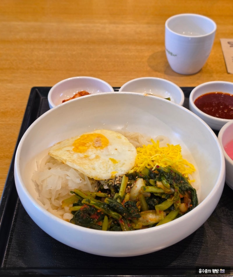 본죽비빔밥 신메뉴 열무칼비빔면: 본한식전문가 우수매장 판교역점에서 즐기는 시즌한정 메....
