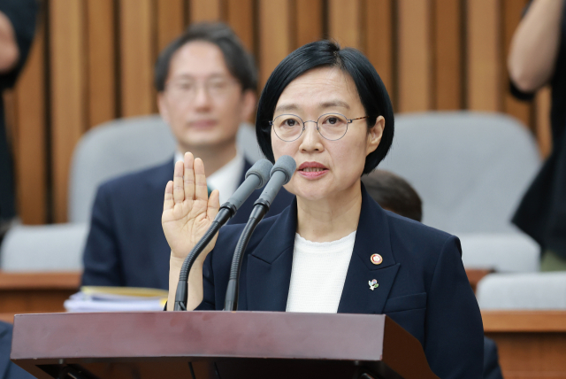 <b>한성숙</b> 총리 후보자 <b>청문보고서</b> 채택…민주 주도·국힘 불참 속... 