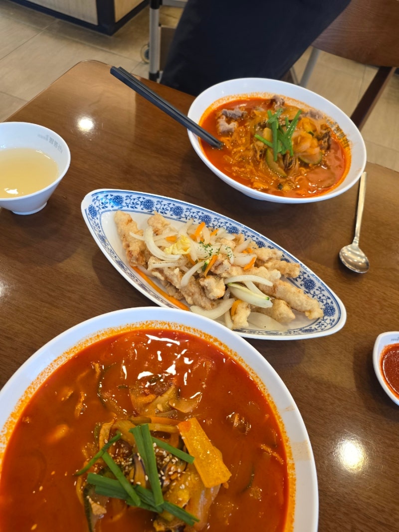 짬뽕관 부산역점 맵지만 불향가득한 짬뽕맛집 탕수육도 맛있음
