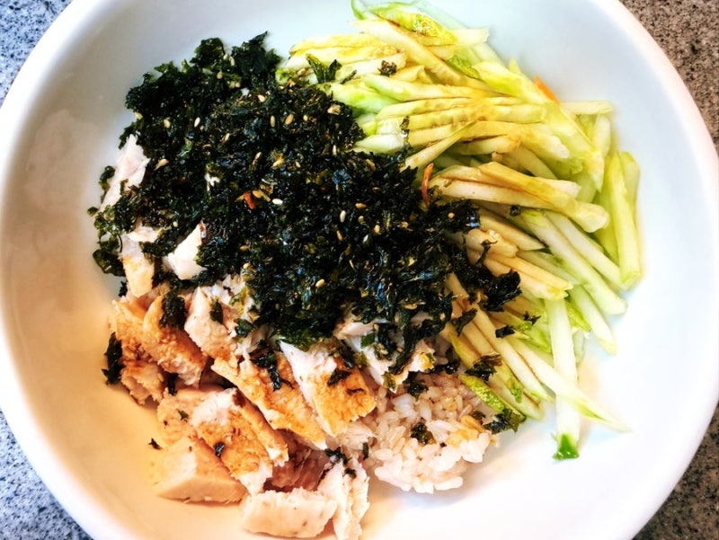 제철 오이 다이어트 비빔밥 2종, 닭 가슴살 오이 비빔밥, 낫또 계란 오이 비빔밥