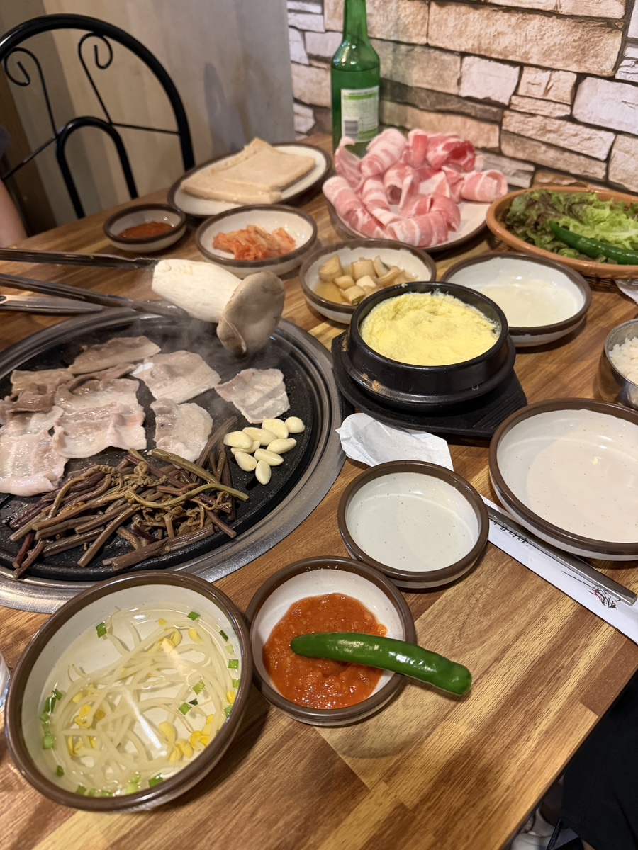 김해뒷통&삼겹 화명본점 사진 1