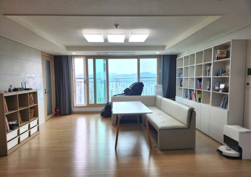 나의 오랜 바람 거실서재화/일룸 어라운드쇼파로 실현/38평거실서재화/34평 거실서재화