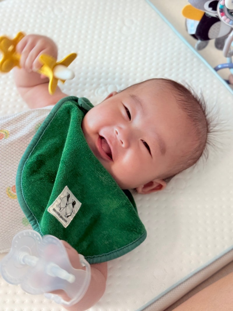 캠핑장과 시댁에서 꿀잠 가능한 코코레브 아기 토퍼매트리스