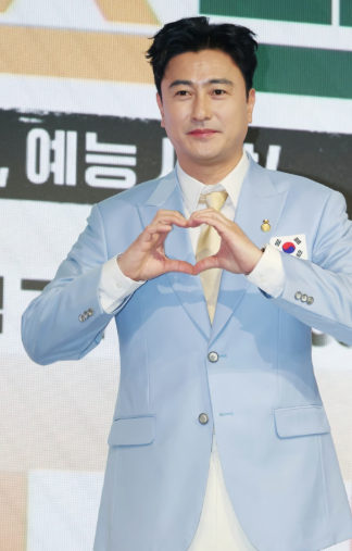 안정환까지 비판받는 이유? 홍명보 감독 논란 속 축구협회 이슈 정리