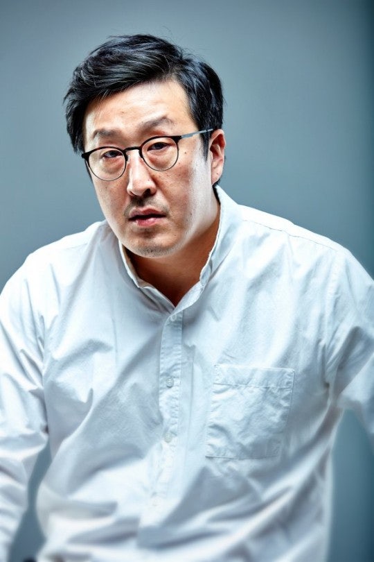 현봉식, 손석구 1살 차이 충격, 노안 종결자 현봉식의 나이 역전극!