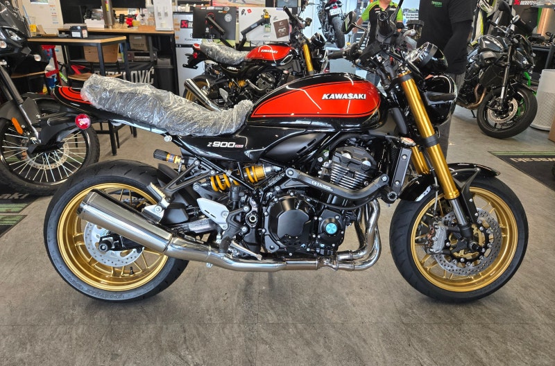 2026년식 가와사키 Z900RS SE 신차 출고