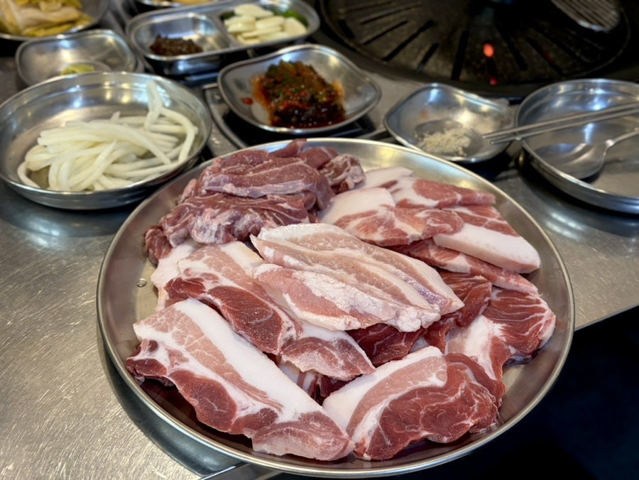 칠백날갈비 사진 1