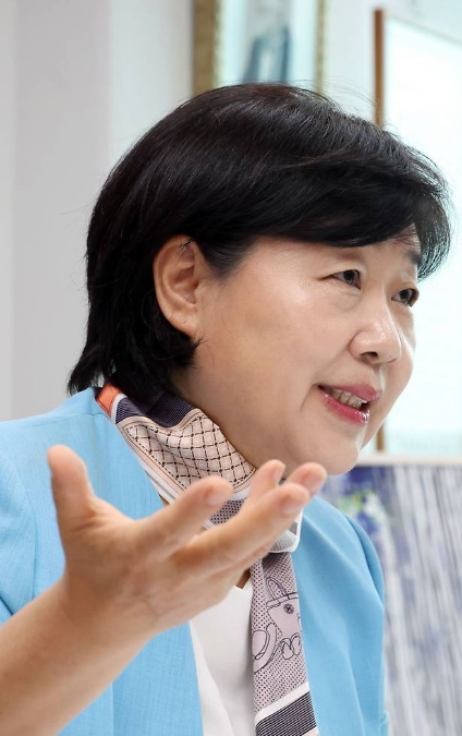 검찰개혁의 마지막 퍼즐인가 대치 정국의 뇌관인가 서영교 국회의원 프로필과 법사위원장 ....